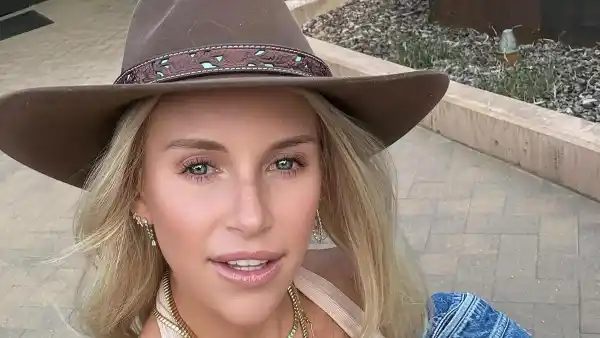 Kelly Stafford Doesnt Understand Why College Players Bring Random Girls to the NFL Draft