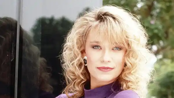 Knot s Landing Actress Lar Park Lincoln Dead at 63