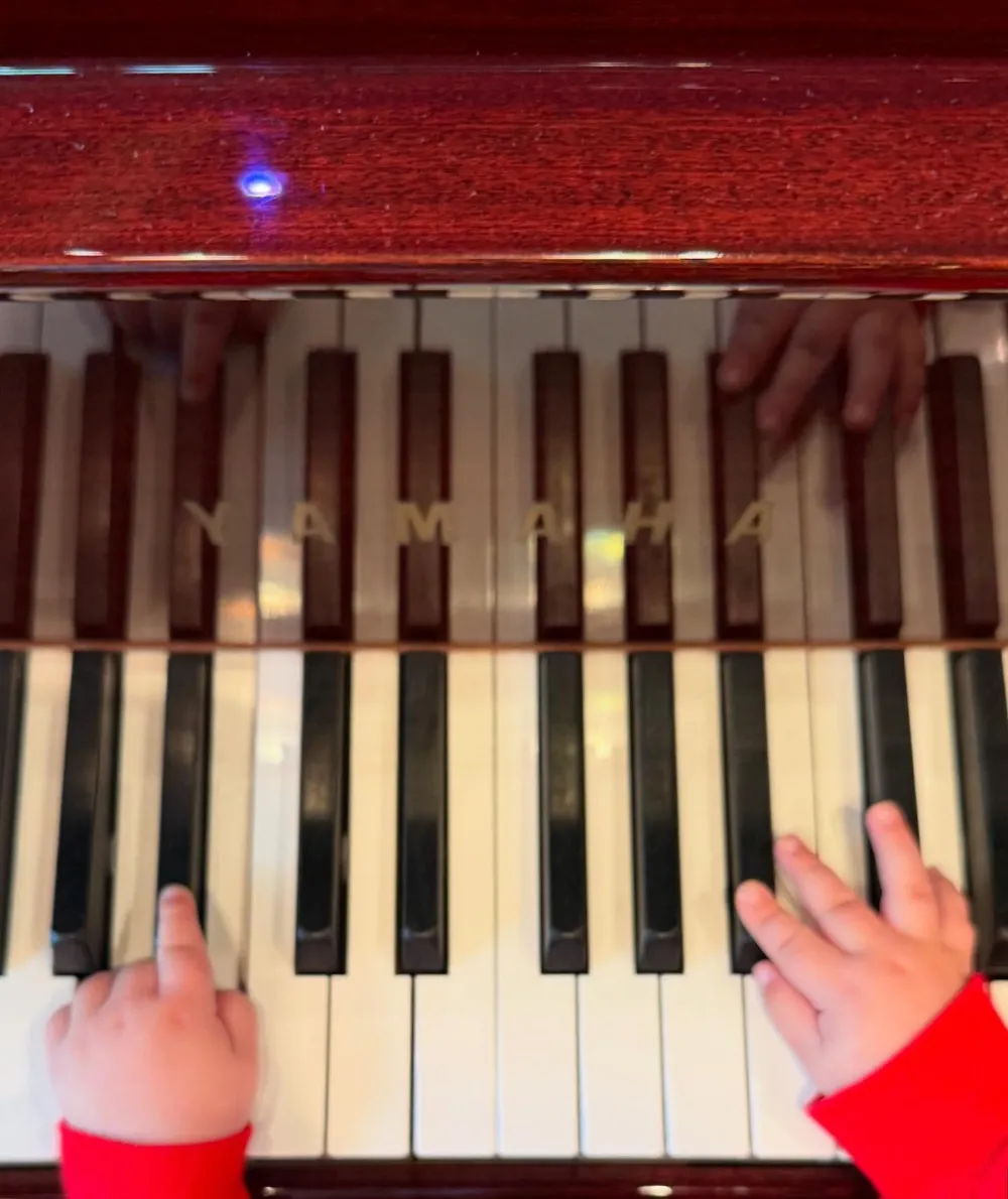 Kourtney Kardashian and Travis Barker s Son Plays Piano