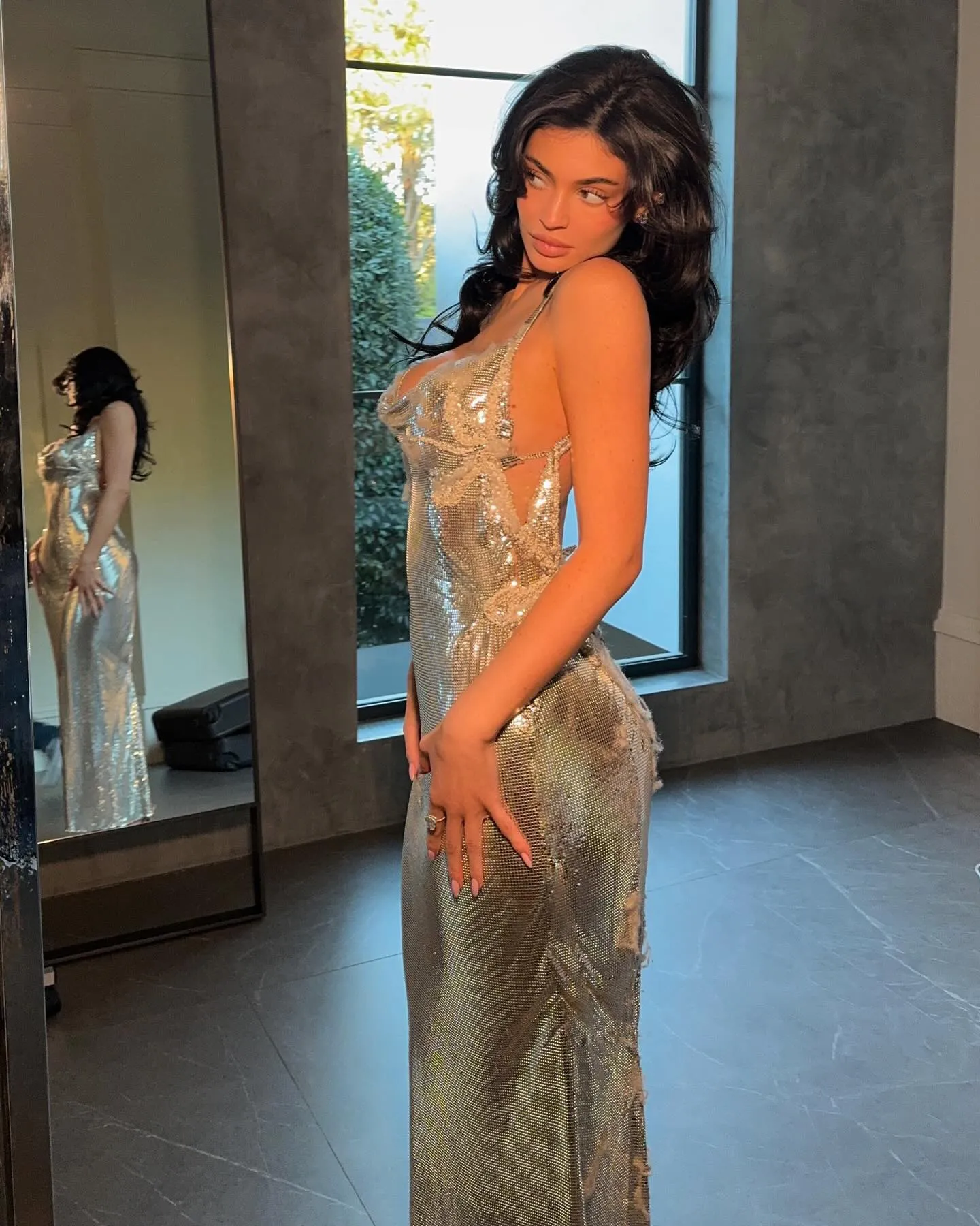 Kylie Jenner Worried She Shouldnt Have Had Her Tits Out at Golden Globes