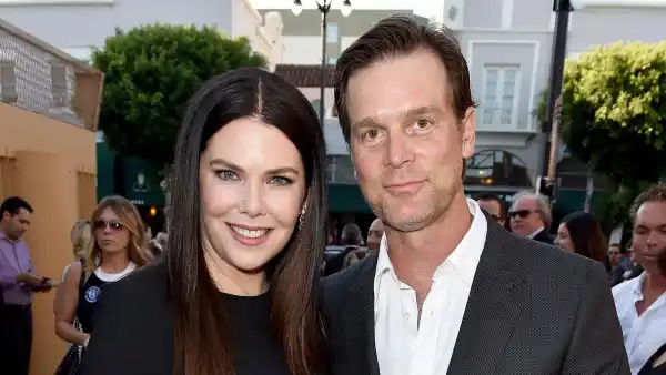Lauren Graham Alludes to Ex Peter Krause When Discussing Relationship With Parenthood Cast