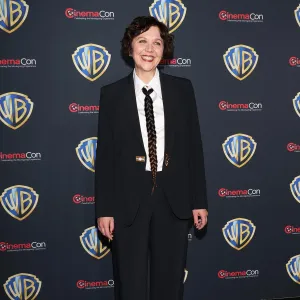Maggie Gyllenhaal Wears Braided Hair as a Tie