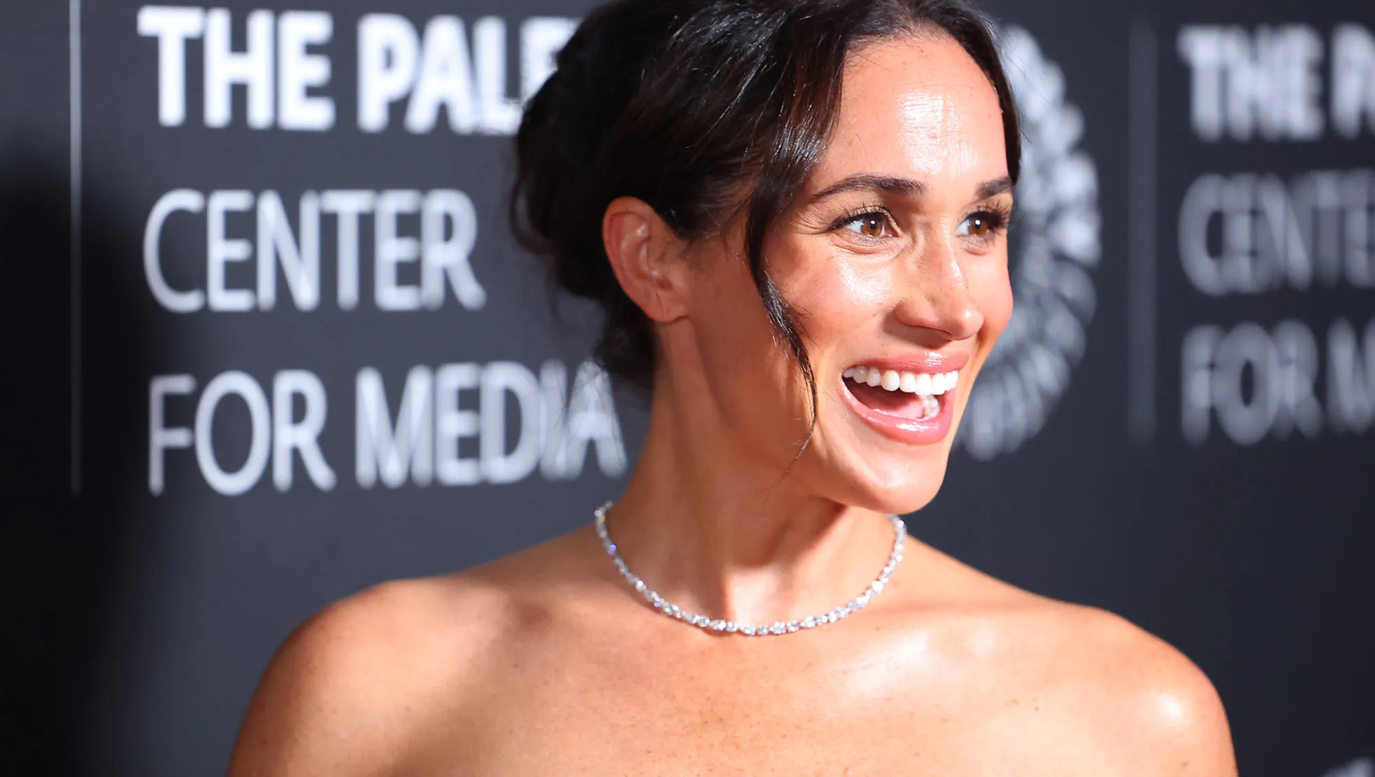 Meghan Markle's Lounge Set Is Selling Out Fast So We Found 10 Lookalike Options