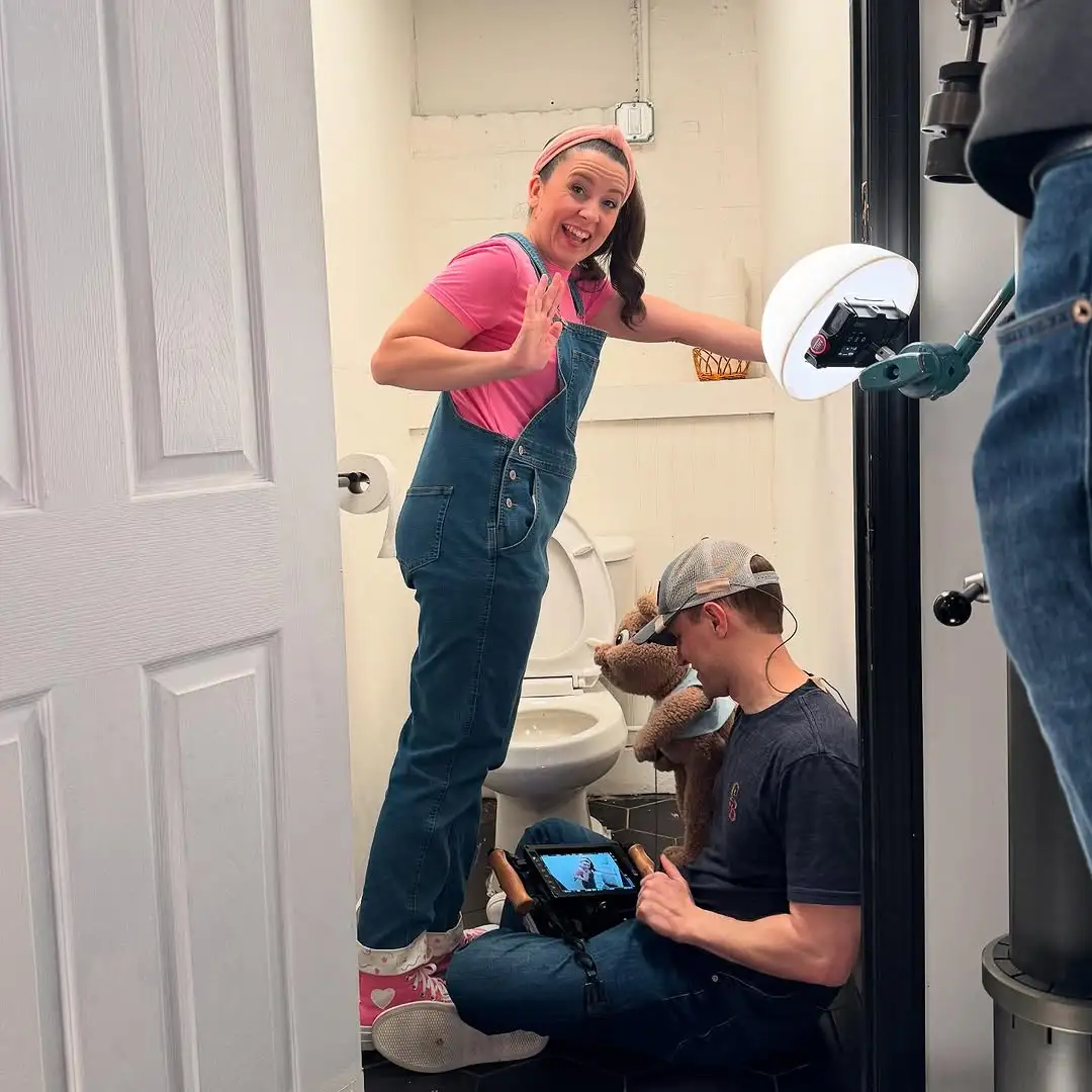 Ms. Rachel Shares New Photo of Look-A-Like Infant Daughter