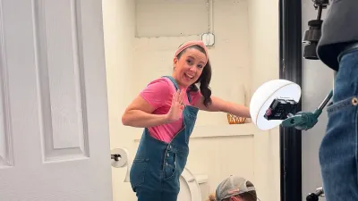 Ms. Rachel Shares New Photo of Look-A-Like Infant Daughter