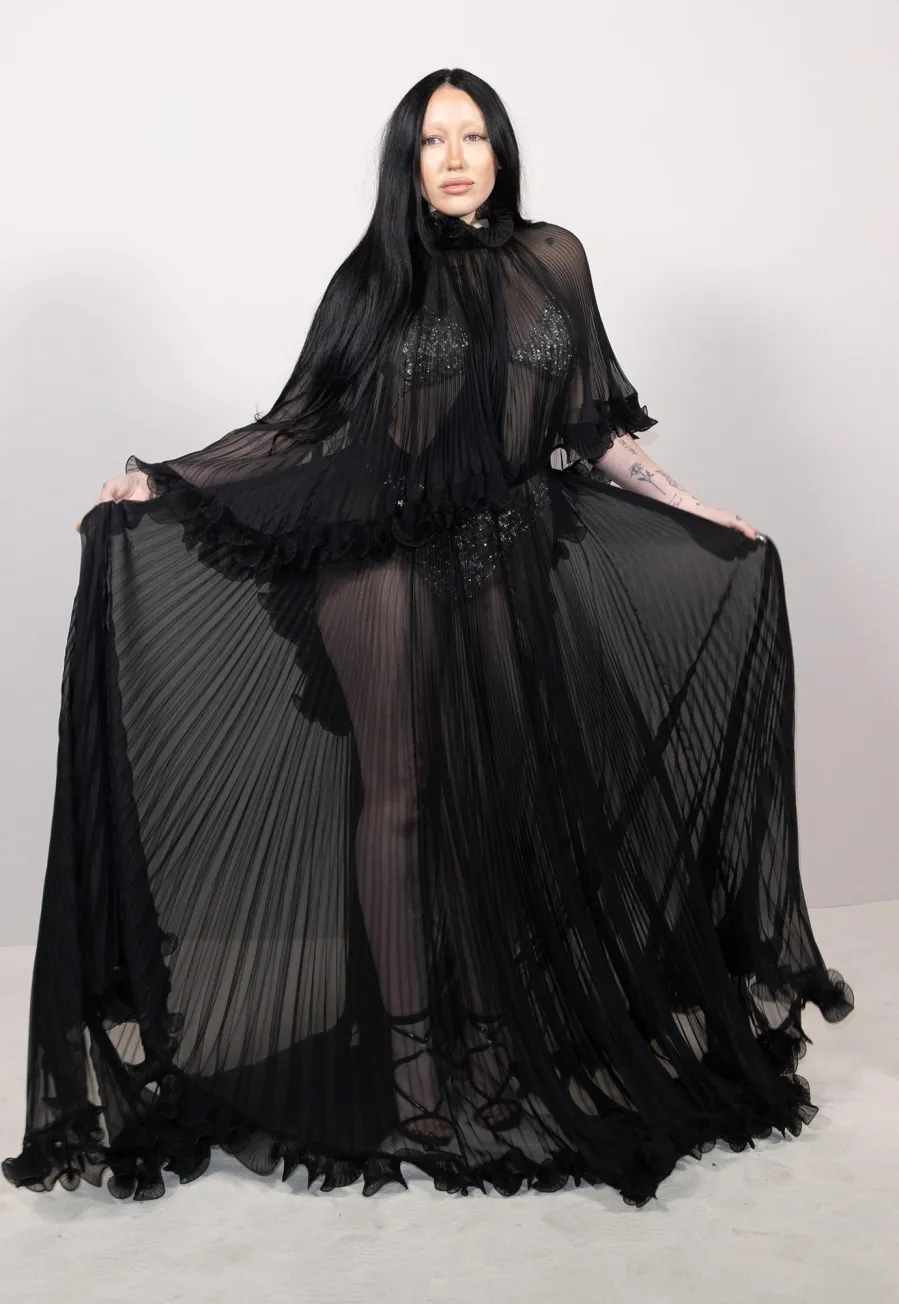 Noah Cyrus Best Nearly Naked Looks