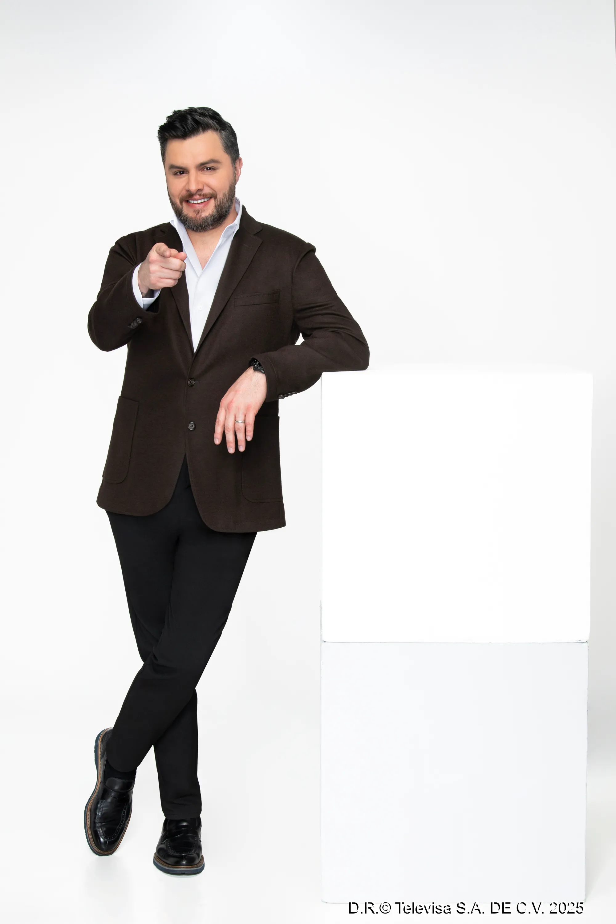 Paul Stanley en el programa de concursos 'Lo tomas o lo dejas' de TelevisaUnivision