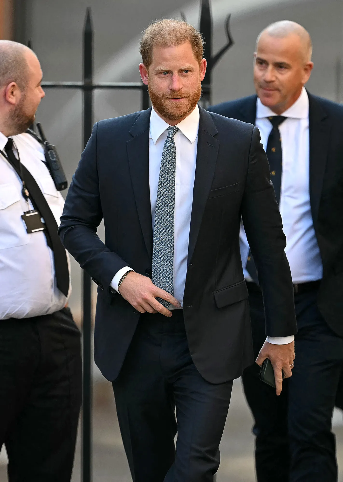 'Papa' Prince Harry Brings Kids Archie and Lilibet Cake From Ukraine Trip: ‘A Special Gift’