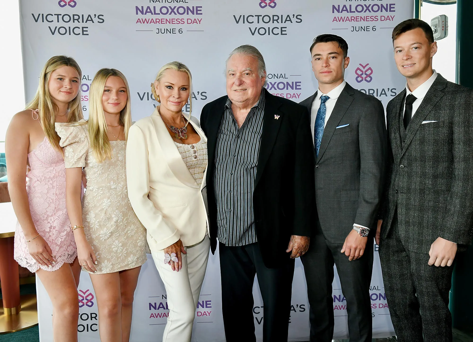 Queen of Versailles Star Jackie Siegel Has a Massive Family Meet Her Late Husband and 8 Kids