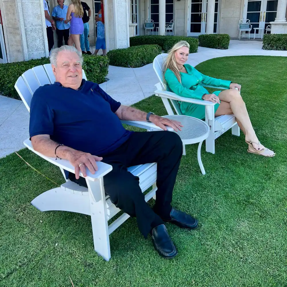 Queen of Versailles Star Jackie Siegel Has a Massive Family Meet Her Late Husband and 8 Kids