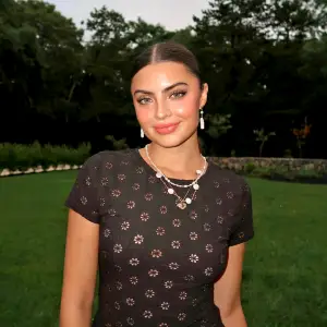 Rachael Kirkconnell Demonstrates How She Does Her Slick Back Buns