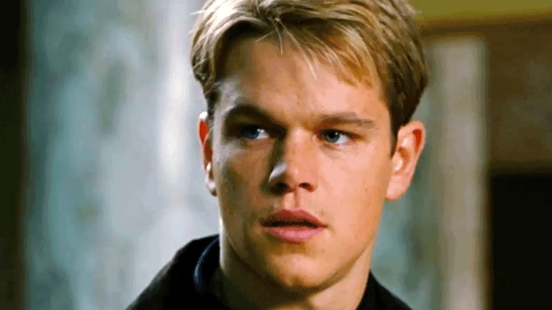 Matt Damon looks concerned in Rounders.