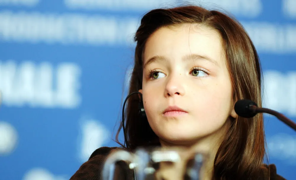 Sophie Nyweide 5 Things to Know