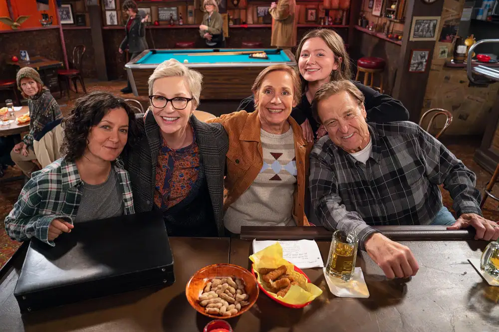 The Conners Breaks Down Timeline of Roseanne s Addiction Before Overdose 458