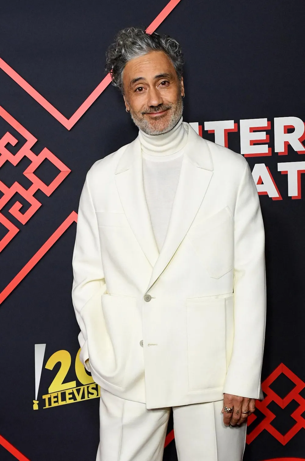 The Masked Singer Shocks Fans With Reveal of Lucky Duck &mdash; Who Has a Major Connection to a Panelist 313