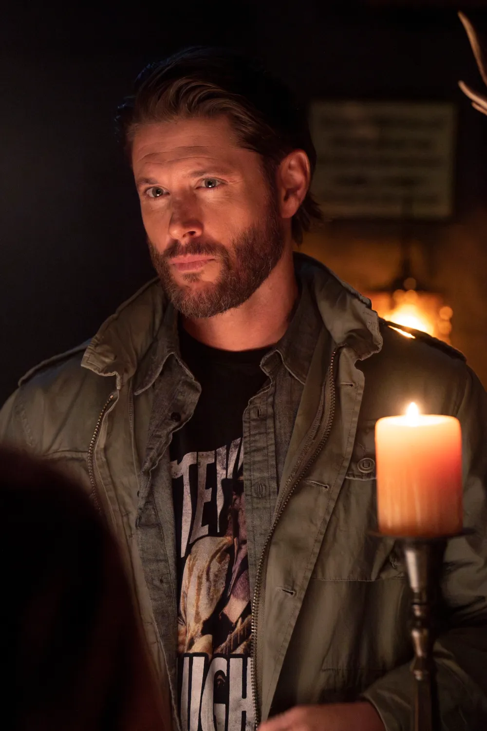 Tracker Cast s Dating History Justin Hartley Sofia Pernas Jensen Ackles and More Stars Love Lives