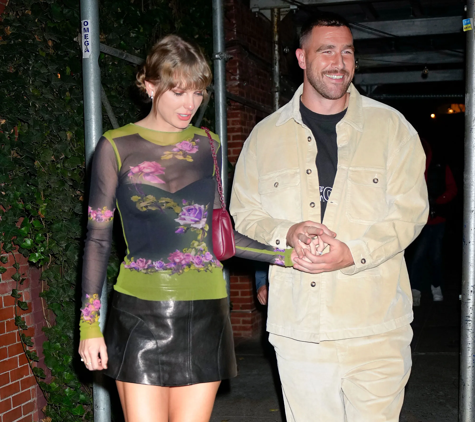 Travis Kelce Has Hilarious Reaction to Fan Taylor Swift Inspired Username