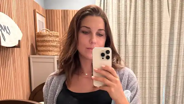 USWNT Star Alex Morgan Shares Post Baby Selfie 2 Weeks After Giving Birth Back to Reality