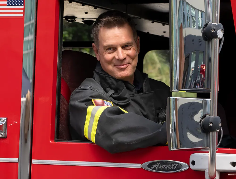 Us Explains 9-1-1 Offscreen Backlash After Peter Krauses Character Bobbys Controversial Death