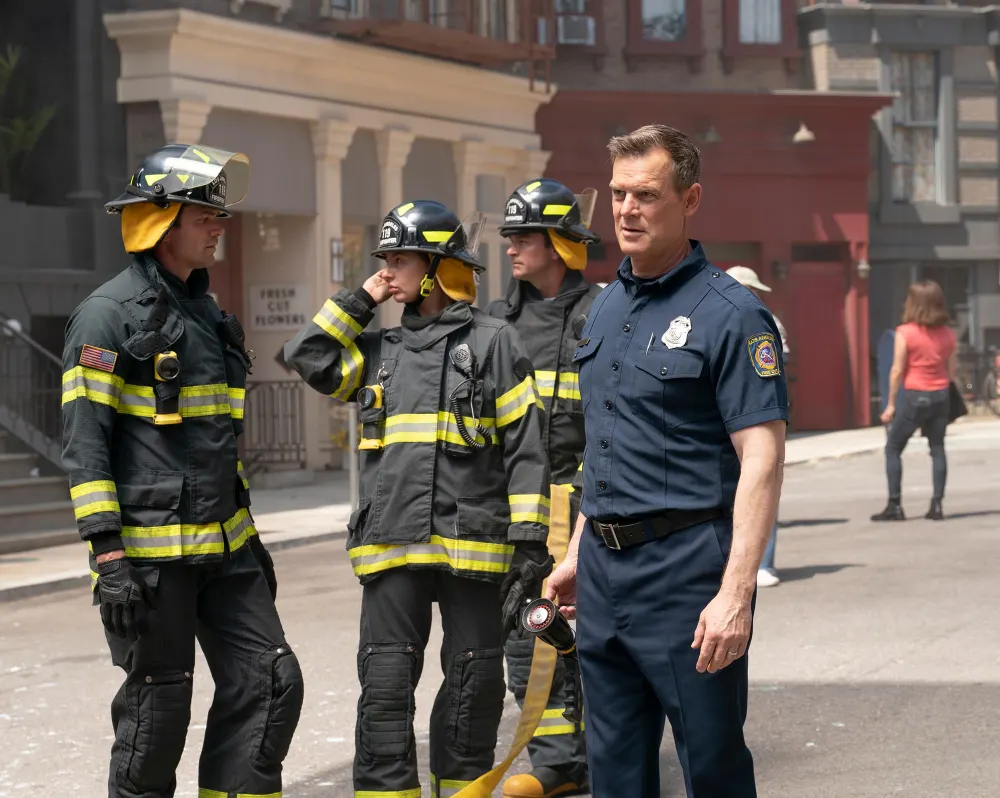 Us Explains 9-1-1 Offscreen Backlash After Peter Krauses Character Bobbys Controversial Death