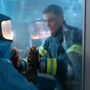 Us Explains 9-1-1 Offscreen Backlash After Peter Krauses Character Bobbys Controversial Death