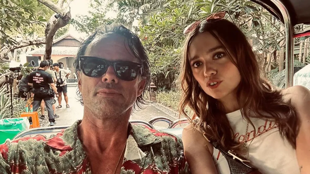 Walton Goggins and Aimee Lou Wood s Friendship Through the Years 443