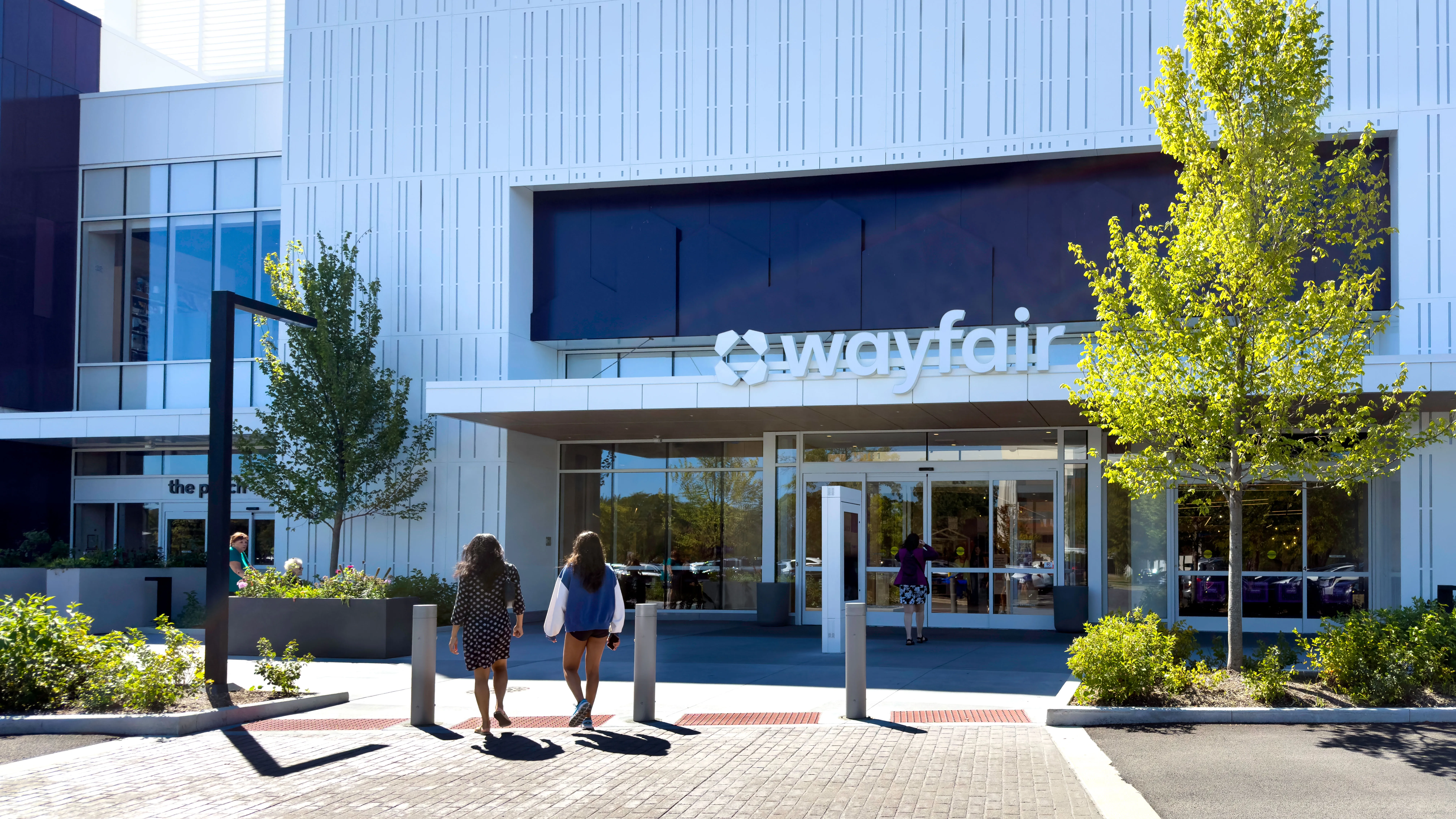 Wilmette, IL, USA - September 3, 2024: Wayfair’s first-ever brick and mortar store. It opened in May 2024. Wayfair is an American e-commerce company based in Boston, Massachusetts that sells furniture and home goods primarily online.