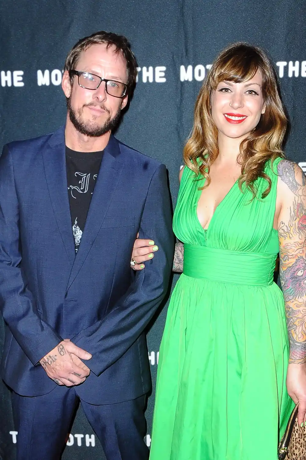 Weezer Bassist Scott Shriner s Wife Jillian Lauren Breaks Her Silence on Her Arrest 527