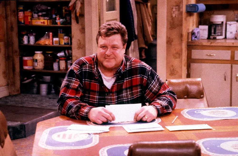 Which Roseanne Characters Are &mdash; and Aren t &mdash; Returning for the Final Season of The Conners 297