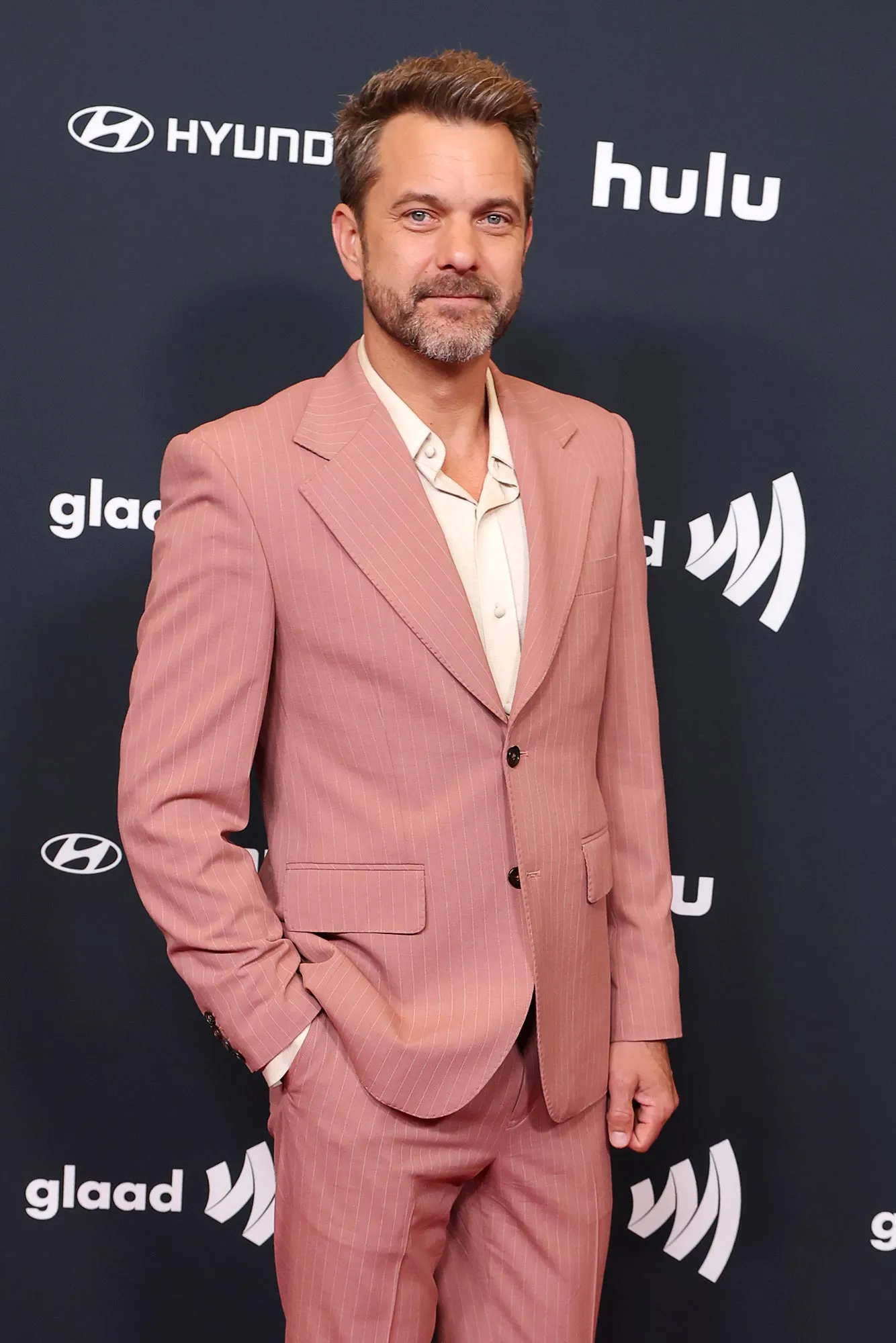 Why Joshua Jackson Has Sympathy for Dad After Being Neglected by Him 222