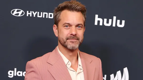 Why Joshua Jackson Has Sympathy for Dad After Being Neglected by Him 222