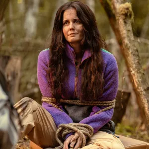 Yellowjackets Ashley Sutton Addresses Hannah Betrayal