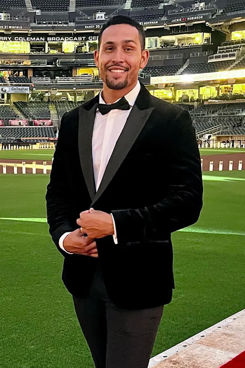 Bachelor Nation Stars Supporting Clayton Echard After Ex Gabby Windey Criticized His Dancing