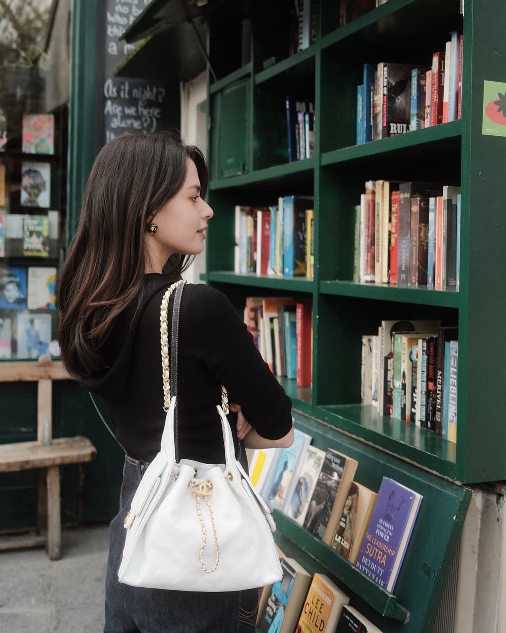 chanel 25s white 25 bag small