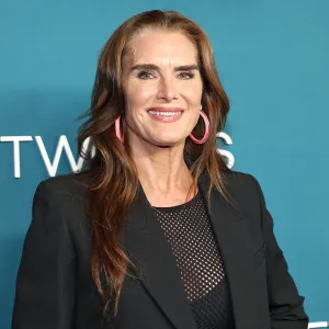 Brooke Shields Shows Off Her Figure in Bra and Shorts on Red Carpet