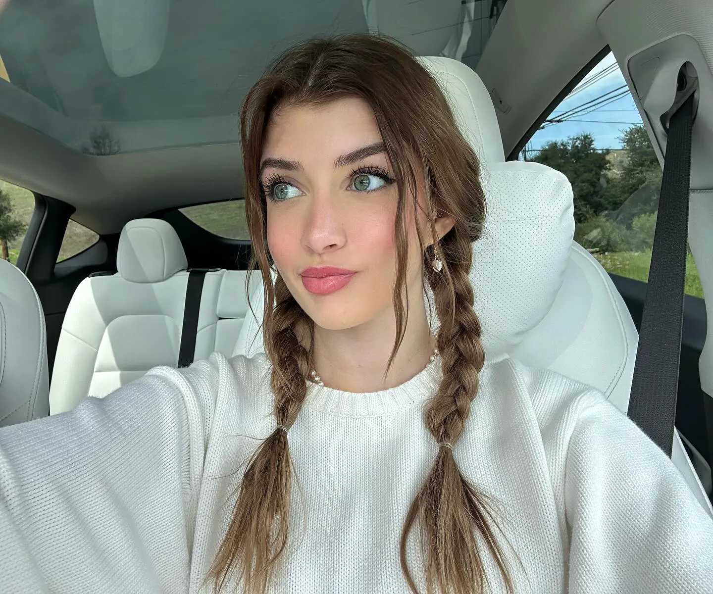 Sami Sheen Is 90 Minutes Late to Family Photo Shoot After Car Gets Repossessed for 2nd Time