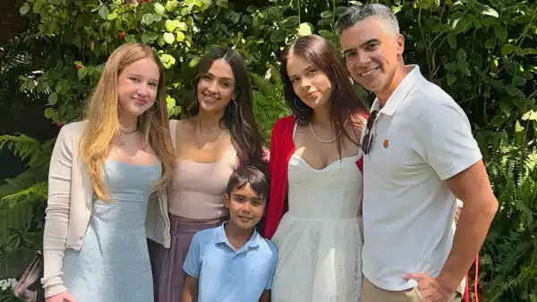 Jessica Alba Reunites With Ex Cash Warren to Celebrate Easter as a Family After Their Split