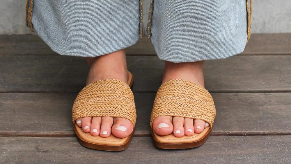 rattan-sandals