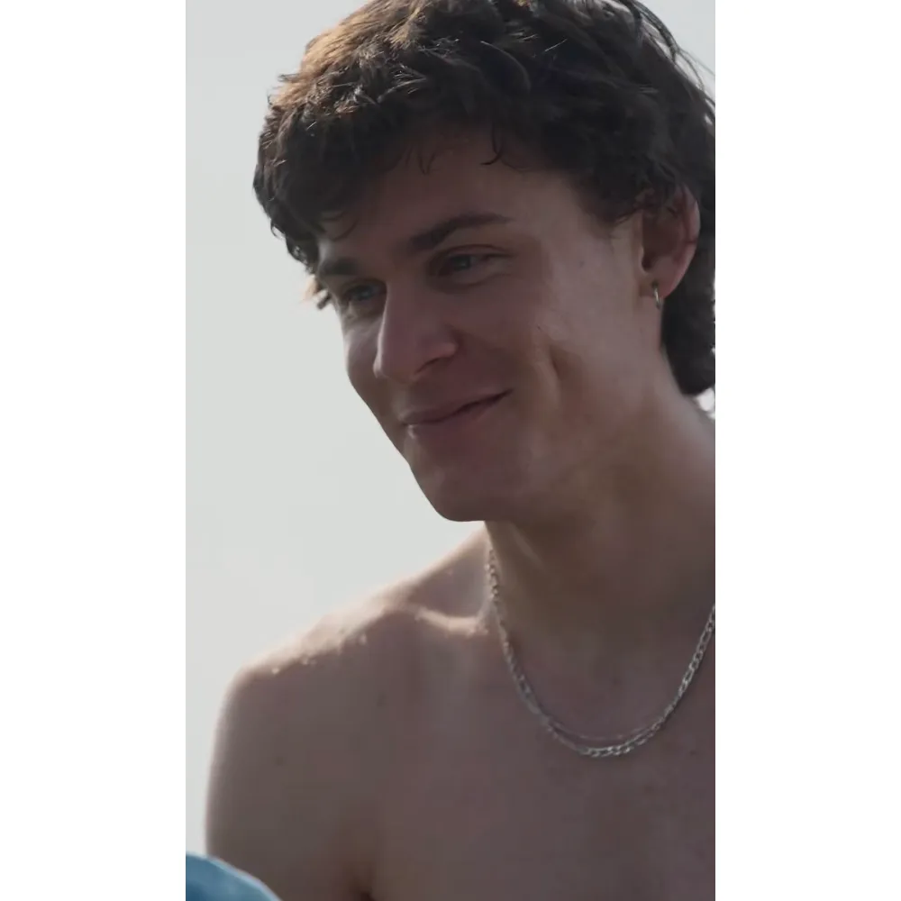 5 Things to Know About Dominic Purcell s Actor Son Joe Purcell Who Stars in Those TikTok Movies