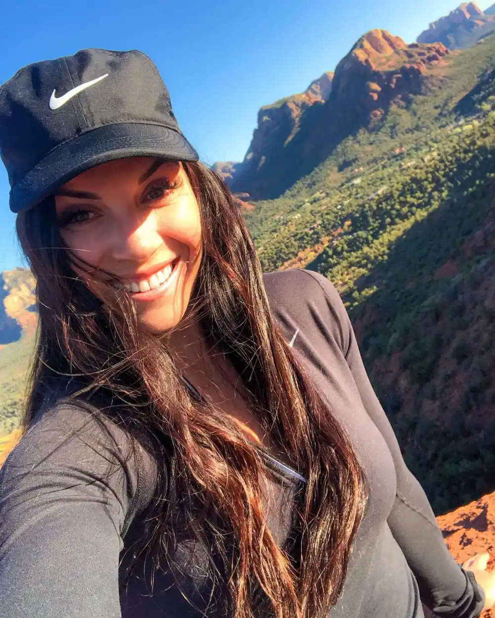 5 Things to Know About Hiking Influencer Hannah Moody After Mysterious Death