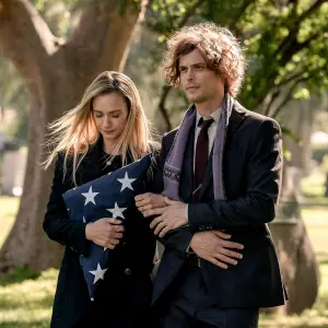 AJ Cook and Matthew Gray Gubler 02 Criminal Minds Evolution