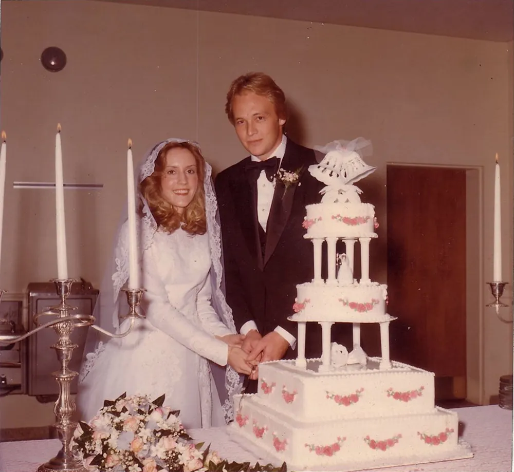 Alan Jackson Wife Denise Timeline 2