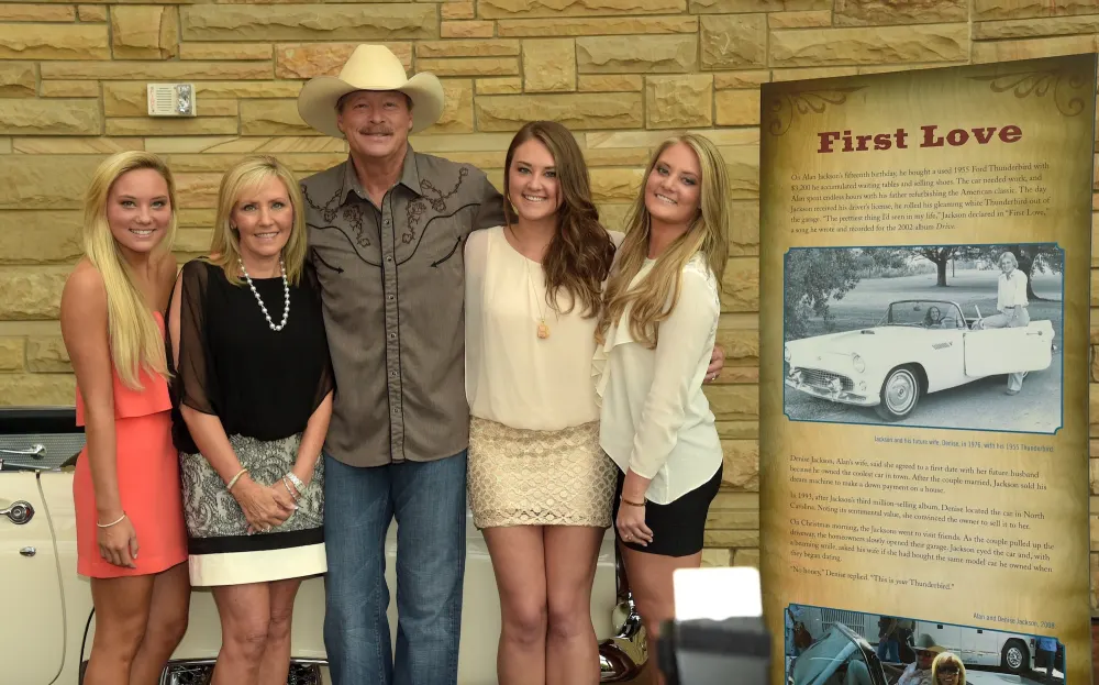 Alan Jackson Wife Denise Timeline With Kids