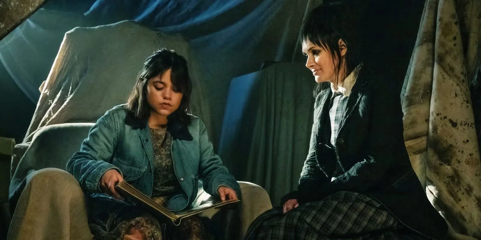 Jenna Ortega and Winona Ryder in 'Beetlejuice Beetlejuice.'