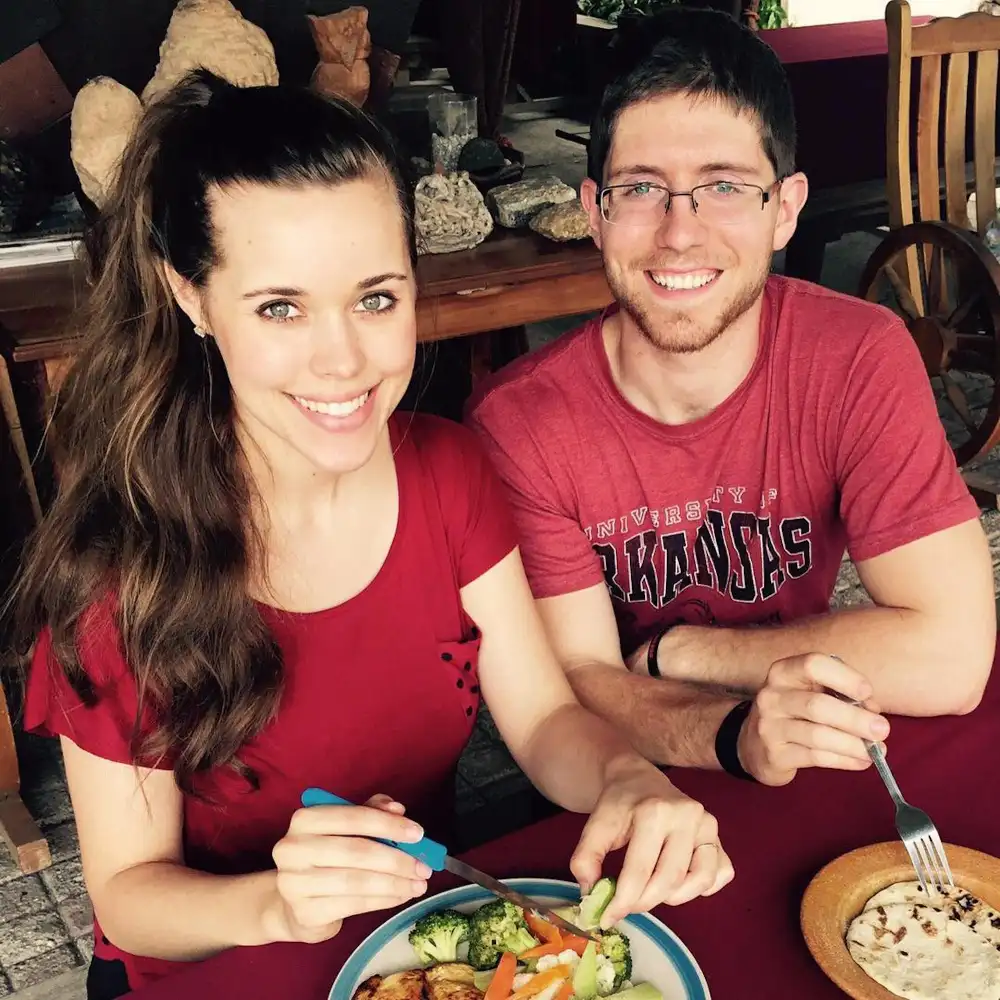 Ben-and-Jessa-IG-8832605