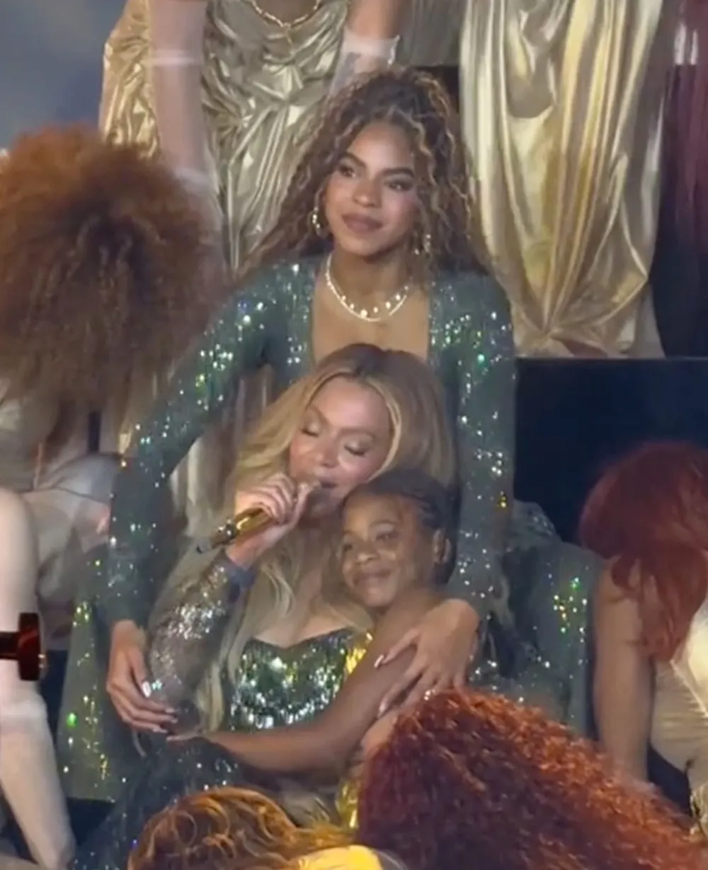 Beyonces Best Onstage Moments With Kids inline 3 MEGA1302783_002