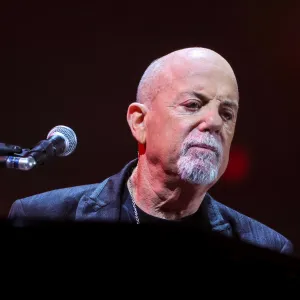 Billy Joel Cancels Tour Dates Amid Health Issues Feature