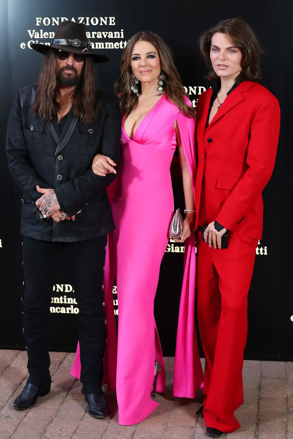 Billy Ray Cyrus Gushes Over My Beautiful Girlfriend Elizabeth Hurley Damian Hurley