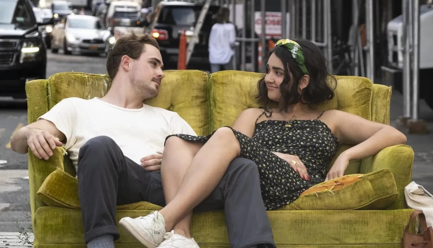 Dacre Montgomery and Geraldine Viswanathan in 'The Broken Hearts Gallery'