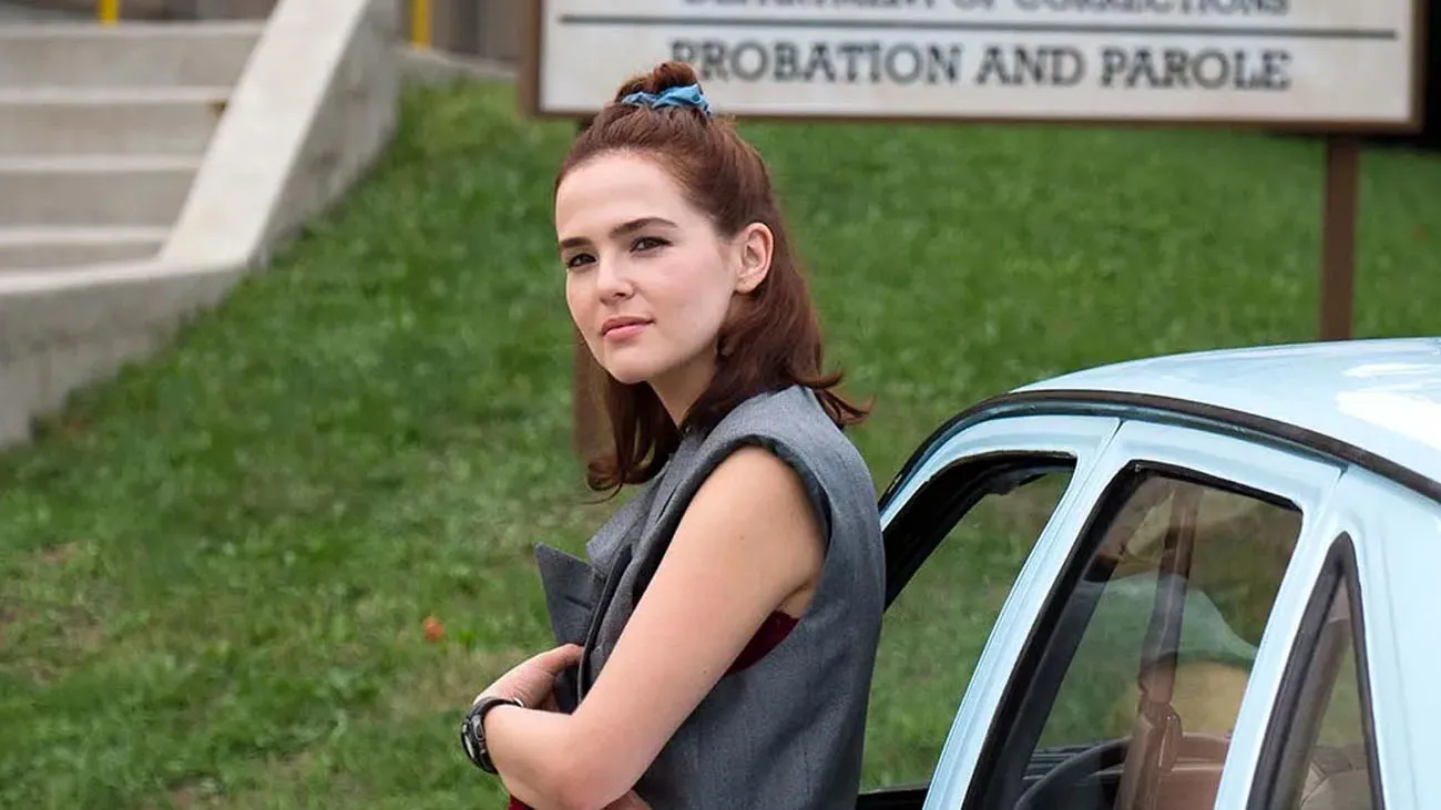Zoey Deutch in 'Buffaloed.'